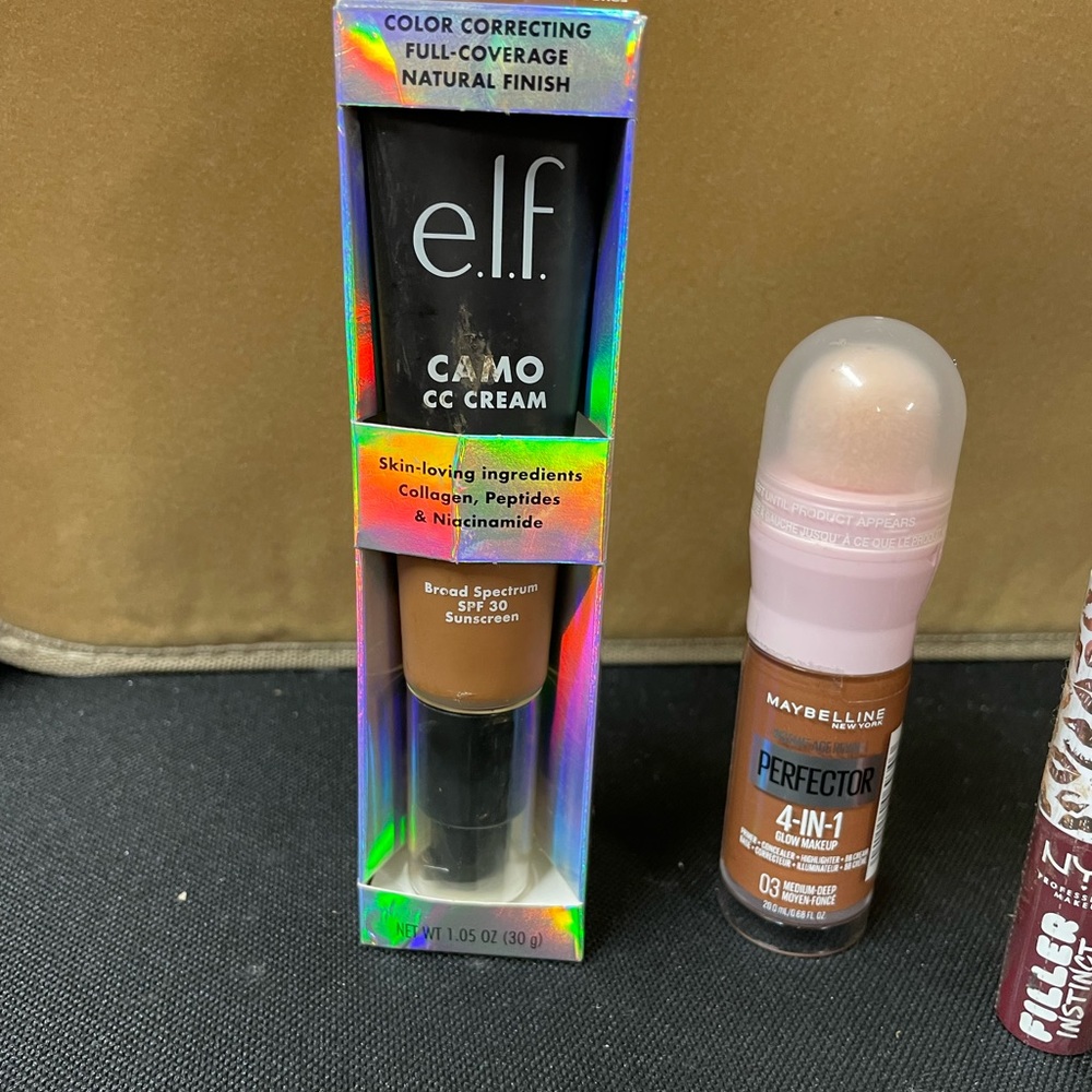 Make up bundle - Picture 3 of 4